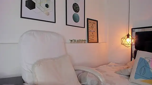 Snapshot of amysc chatting on September 23, 1:36 pm amysc online show from September 23, 1:36 pm