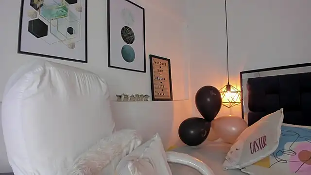 Snapshot of amysc chatting on October 30, 1:34 pm amysc online show from October 30, 1:34 pm