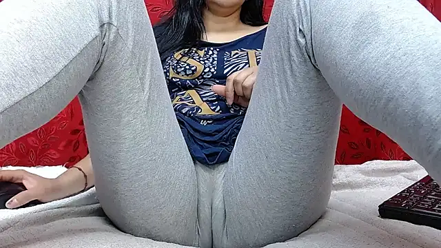 MELANIE SEX69 online show from October 6, 9:23 pm