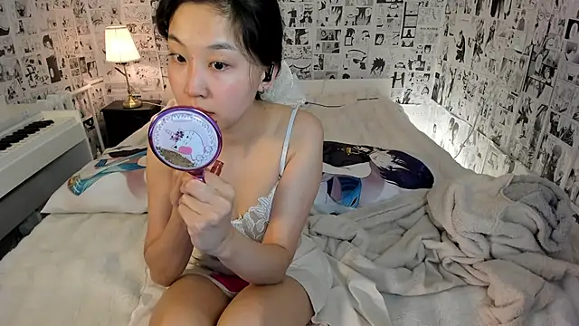 Snapshot of Minami_686 chatting on February 27, 2:17 pm Minami 686 online show from February 27, 2:17 pm