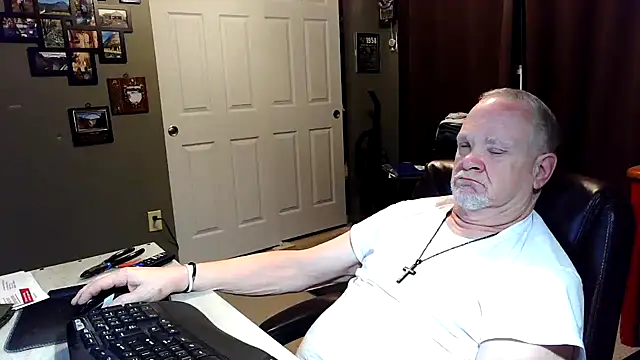 nobledad online show from February 8, 10:40 am