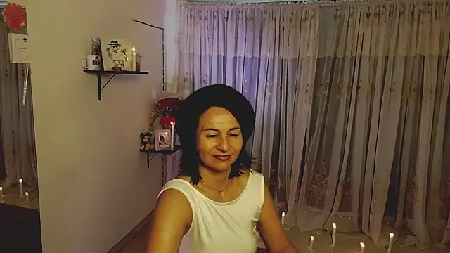 lollita 23  online show from October 18, 8:42 pm