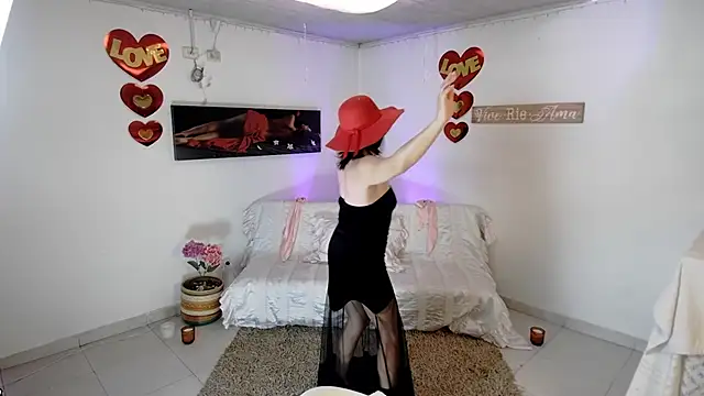 Snapshot of lollita_23_ chatting on April 13, 8:14 pm lollita 23 online show from April 13, 8:14 pm