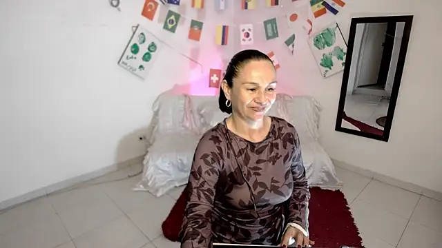 Snapshot of lollita_23_ chatting on July 18, 8:01 pm lollita 23 online show from July 18, 8:01 pm