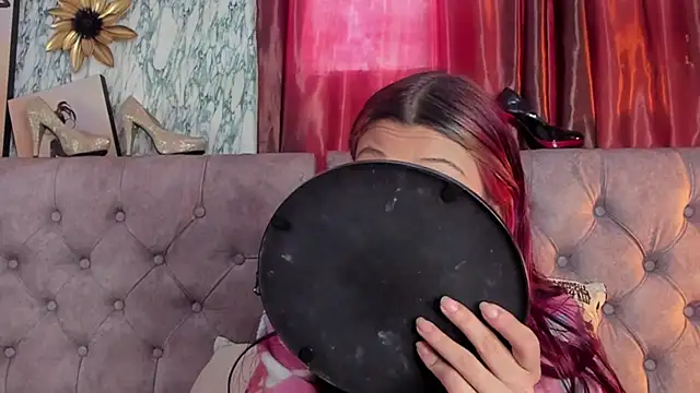 Snapshot of _Scarlett_01 chatting on December 5, 2:03 pm Scarlett 01 online show from December 5, 2:03 pm