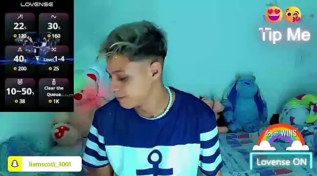 Liamscott  online show from December 6, 4:14 am