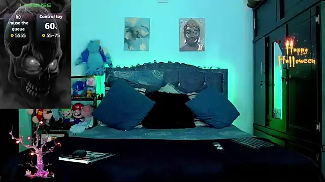 Liamscott  online show from October 17, 8:33 pm