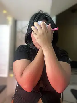 JulianaCastillo online show from January 10, 4:12 am