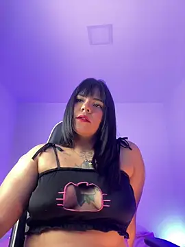 JulianaCastillo online show from March 12, 8:08 am