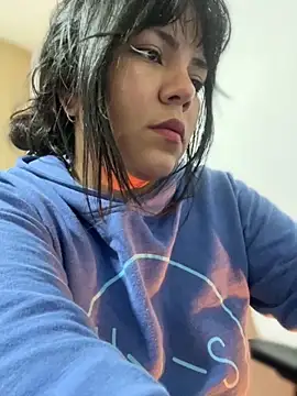 JulianaCastillo online show from September 23, 5:10 am