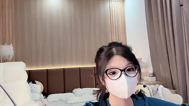 Jennie Spa online show from September 26, 2:21 pm