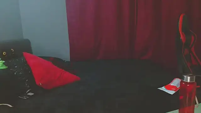 Noamartin  online show from January 17, 12:20 am