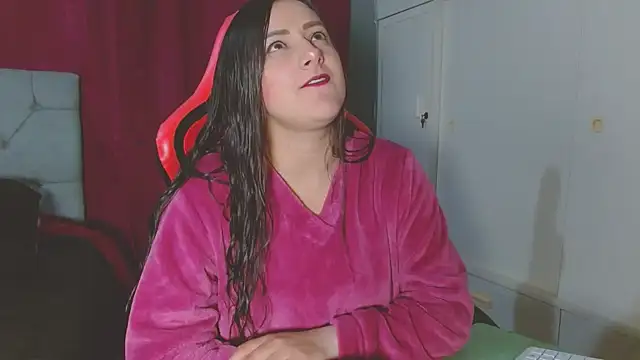 Noamartin  online show from October 11, 1:05 am