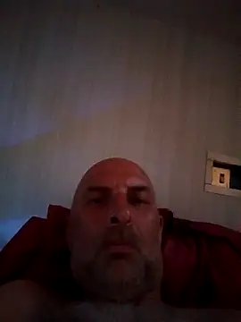 tinybear79 online show from July 1, 5:56 pm