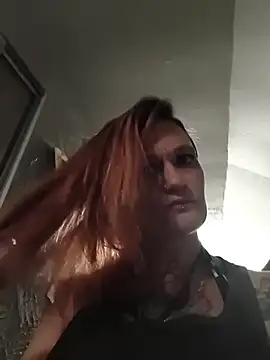 Snapshot of renegade_vyxxen chatting on November 18, 3:01 am renegade vyxxen online show from November 18, 3:01 am