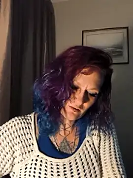 renegade vyxxen online show from January 8, 3:20 am