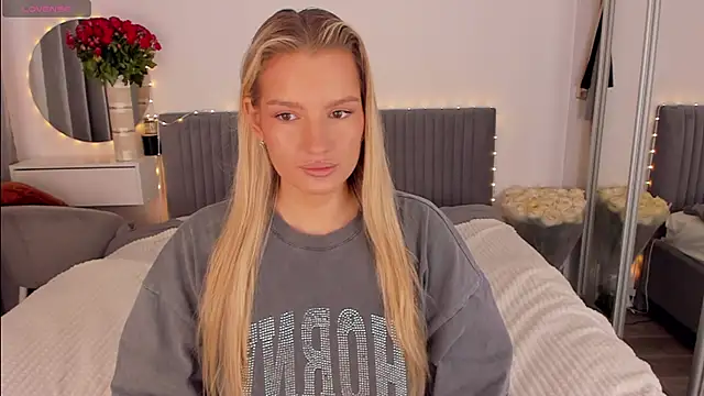 CassieRayss online show from March 26, 11:27 am