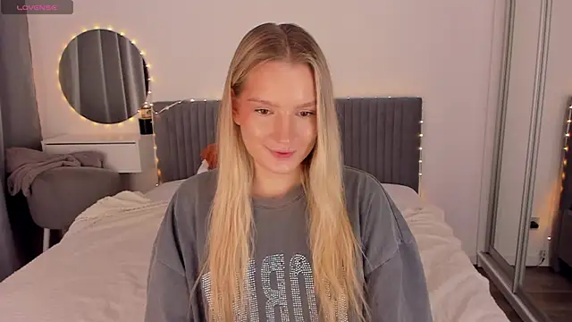 CassieRayss online show from May 4, 12:23 pm
