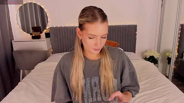 CassieRayss online show from May 27, 12:57 pm