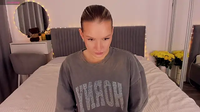 CassieRayss online show from June 1, 1:24 pm
