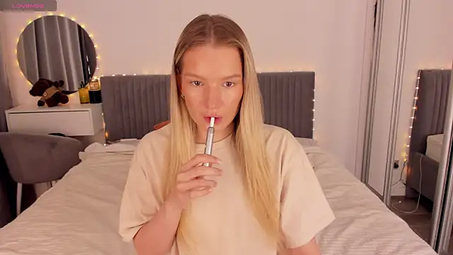 CassieRayss online show from July 5, 10:55 am