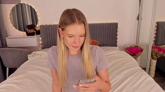 CassieRayss online show from July 22, 1:47 pm