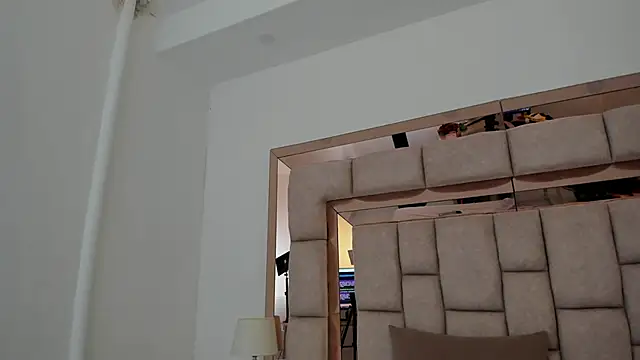 emma castilloo online show from March 22, 1:32 am