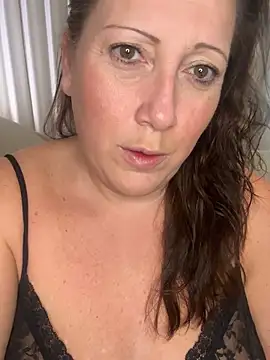 xsexycurvymilf online show from January 27, 12:16 pm