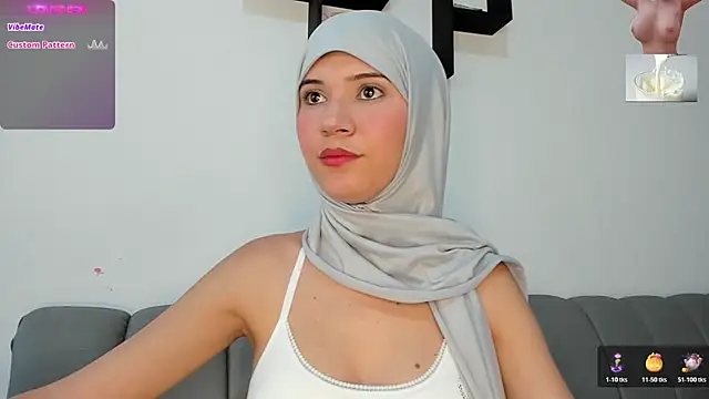 Snapshot of hanaa_18 chatting on March 19, 1:26 pm hanaa 18 online show from March 19, 1:26 pm