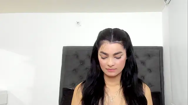 sara evans02 online show from December 10, 5:28 am