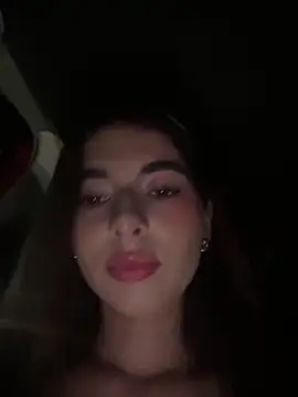 Snapshot of Coralinee_01 chatting on December 19, 12:28 am Coralinee 01 online show from December 19, 12:28 am