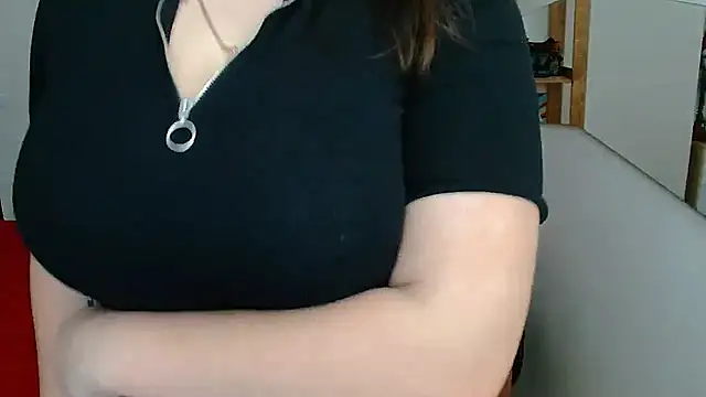 leila beayte  online show from December 10, 8:38 pm