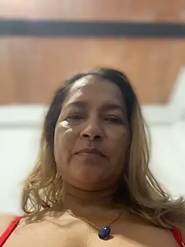 Snapshot of Jlo_69 chatting on May 15, 3:35 am Jlo 69 online show from May 15, 3:35 am
