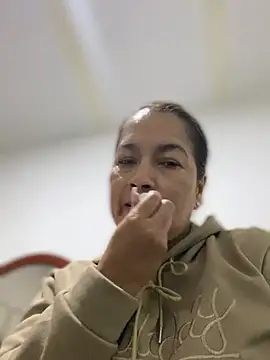 Snapshot of Jlo_69 chatting on July 23, 1:41 am Jlo 69 online show from July 23, 1:41 am