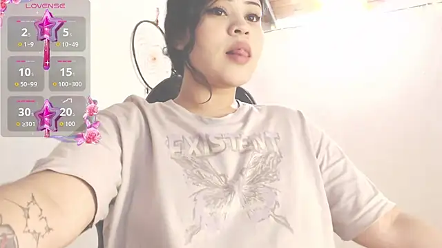 Amara18  online show from March 4, 1:00 am