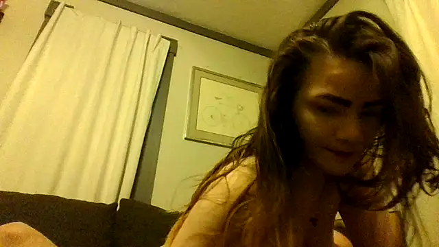 linsnextdoor26 online show from January 31, 11:25 pm