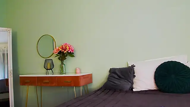 HaileyMoonn online show from February 27, 4:20 am