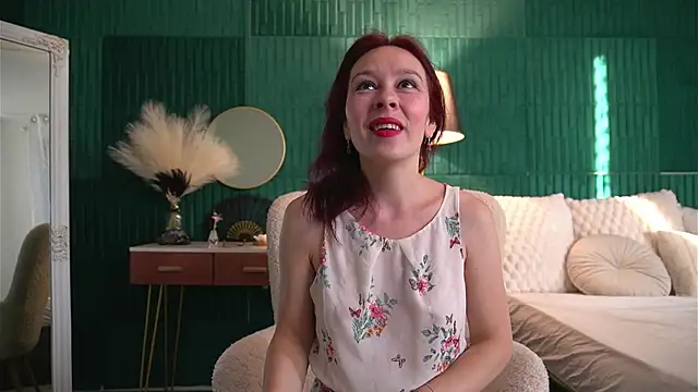 HaileyMoonn online show from June 20, 3:31 am