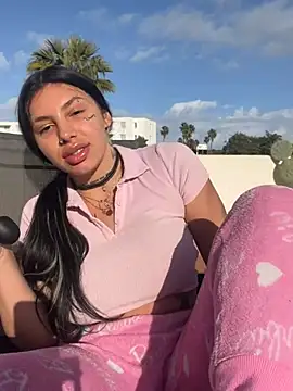 sexynalaa online show from December 23, 1:45 pm