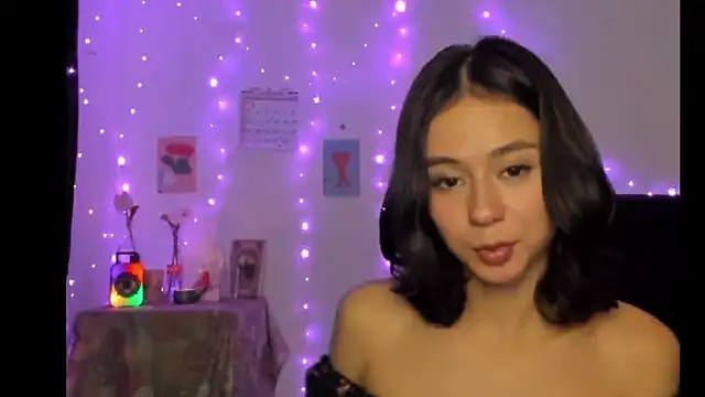 cute roxana  online show from February 28, 11:12 pm