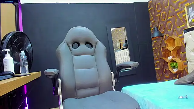 deyy madissonn online show from January 14, 7:53 pm