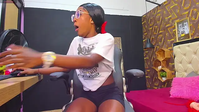 deyy madissonn online show from January 31, 8:12 pm