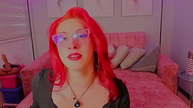 Juliana Saenzz online show from March 20, 2:22 pm