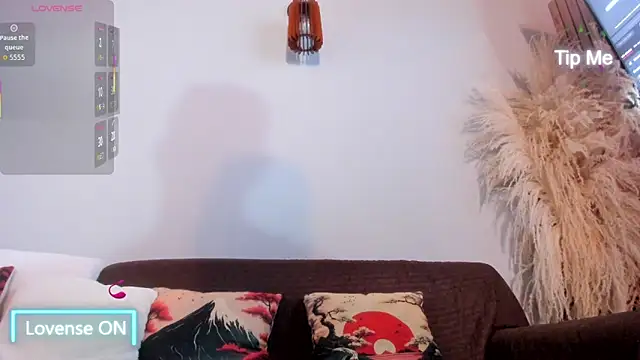 neo dimou  online show from October 4, 11:30 am