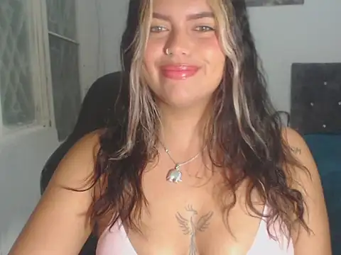 Snapshot of sweetkitty_16 chatting on September 11, 6:24 am sweetkitty 16 online show from September 11, 6:24 am