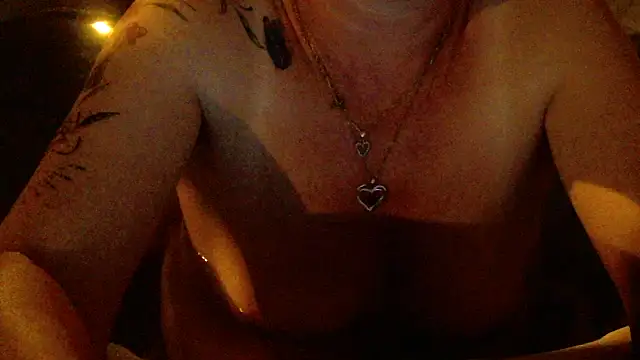 xxNoeliaxx online show from May 22, 8:14 pm