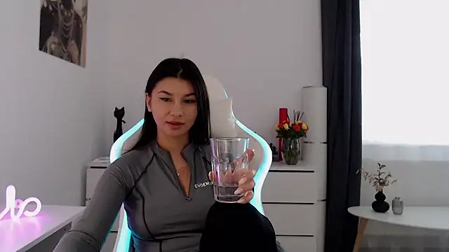 Simply the best online show from November 8, 11:21 am