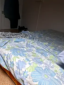 molozeb online show from October 25, 6:24 pm