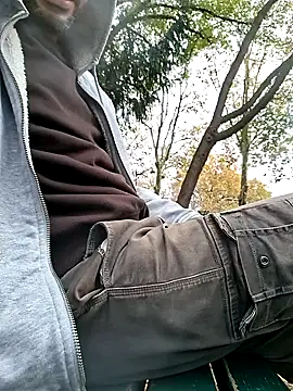 molozeb online show from November 10, 1:32 pm