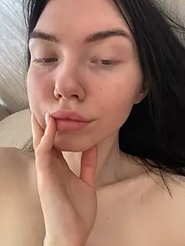 Lisaaa Alisa online show from March 2, 5:12 am